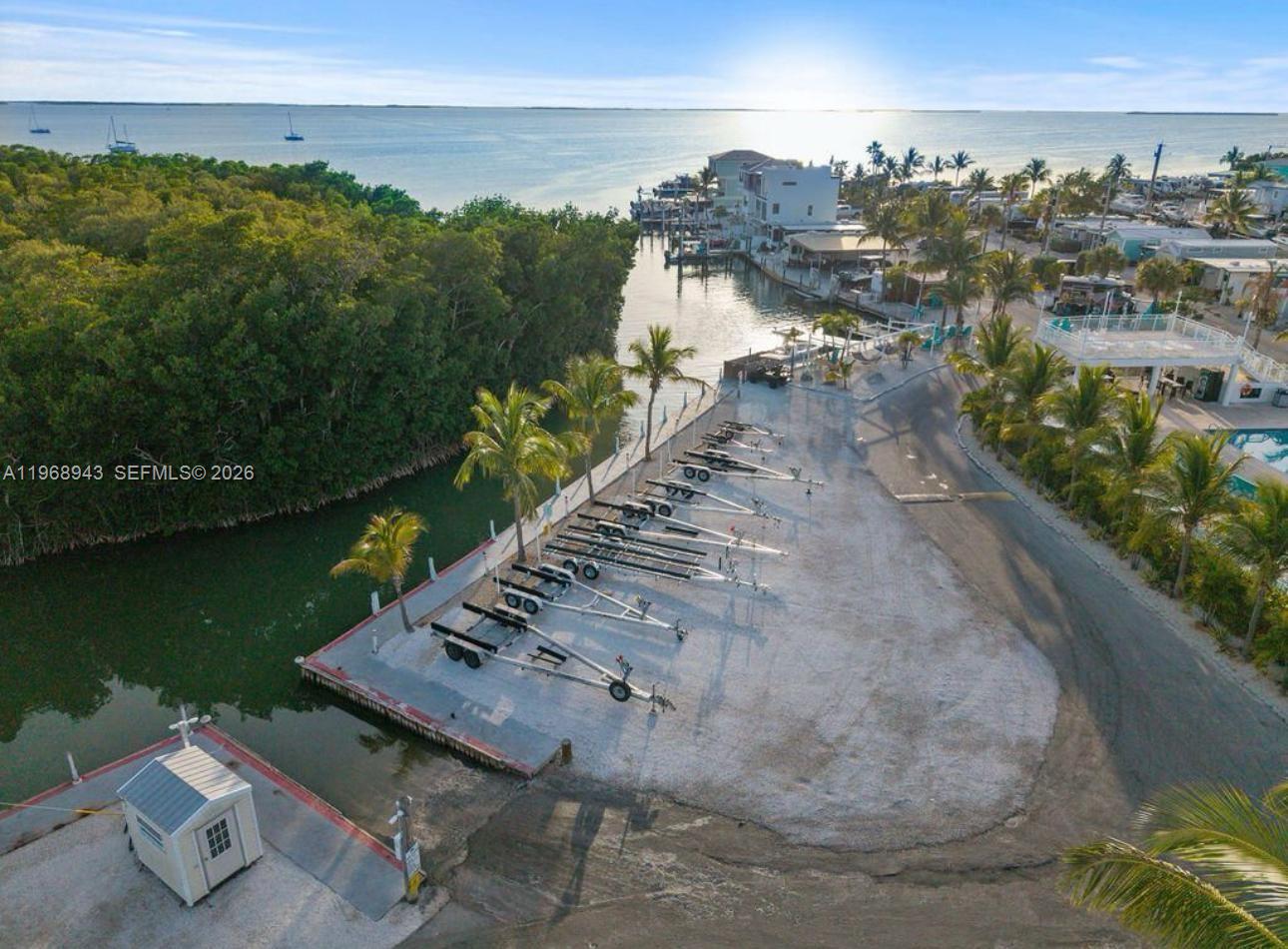 CALUSA CAMPGROUND - Residential