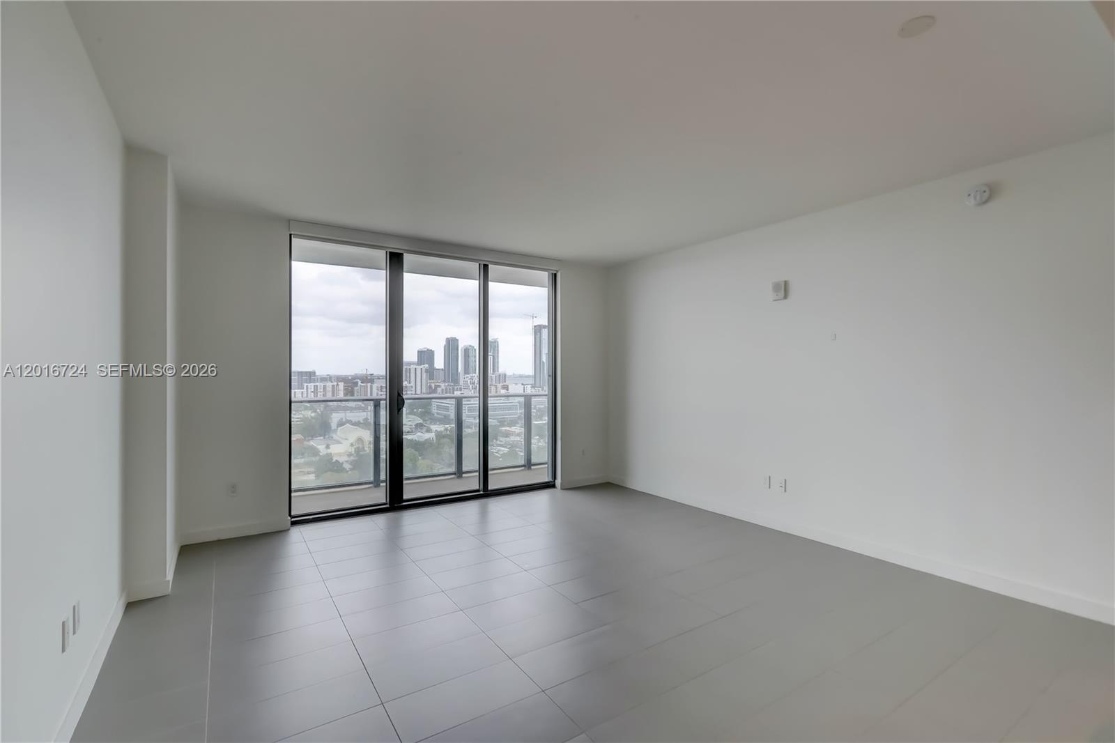 CANVAS CONDO - Residential Lease