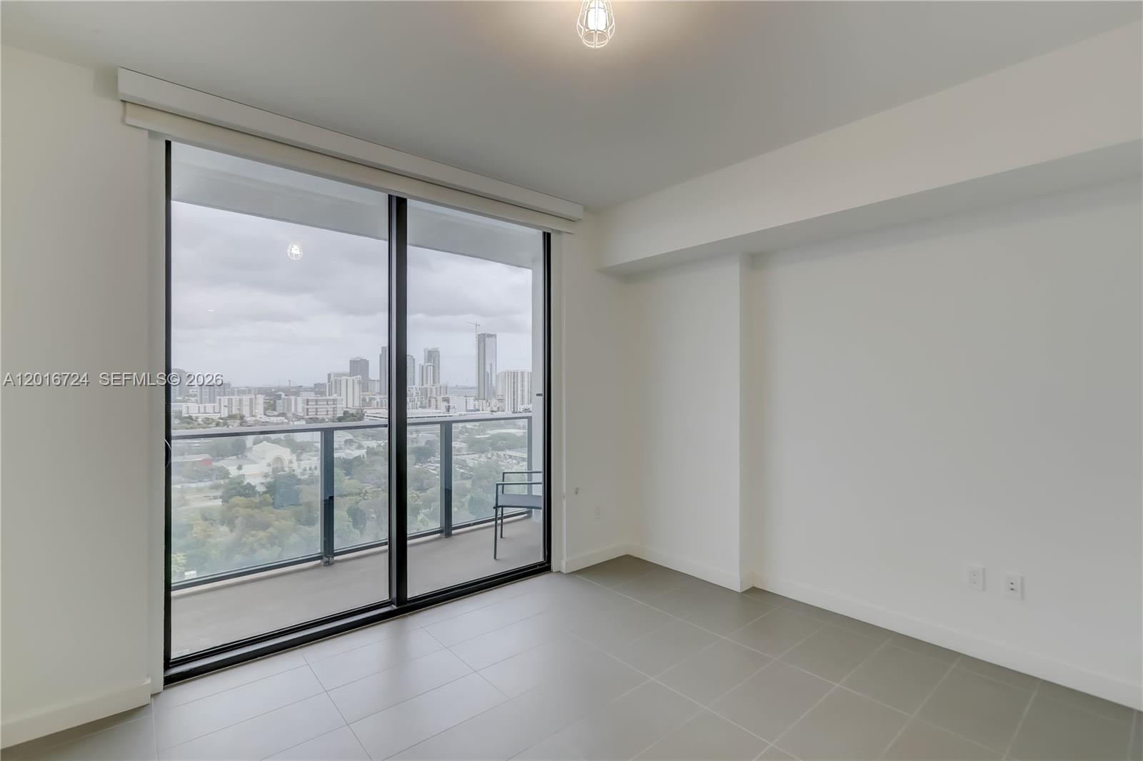 CANVAS CONDO - Residential Lease