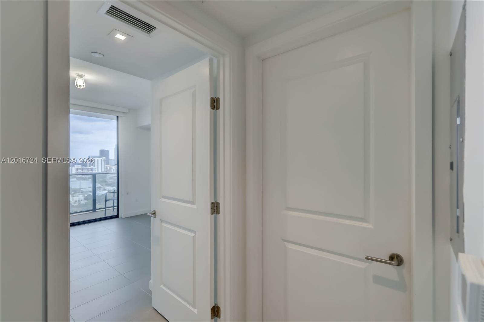 CANVAS CONDO - Residential Lease