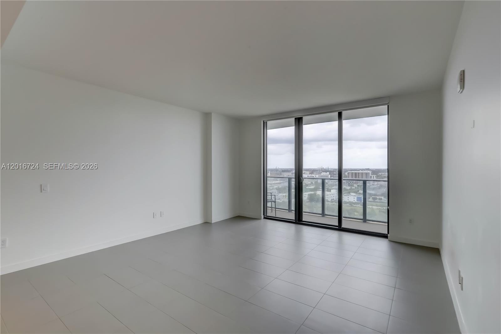 CANVAS CONDO - Residential Lease