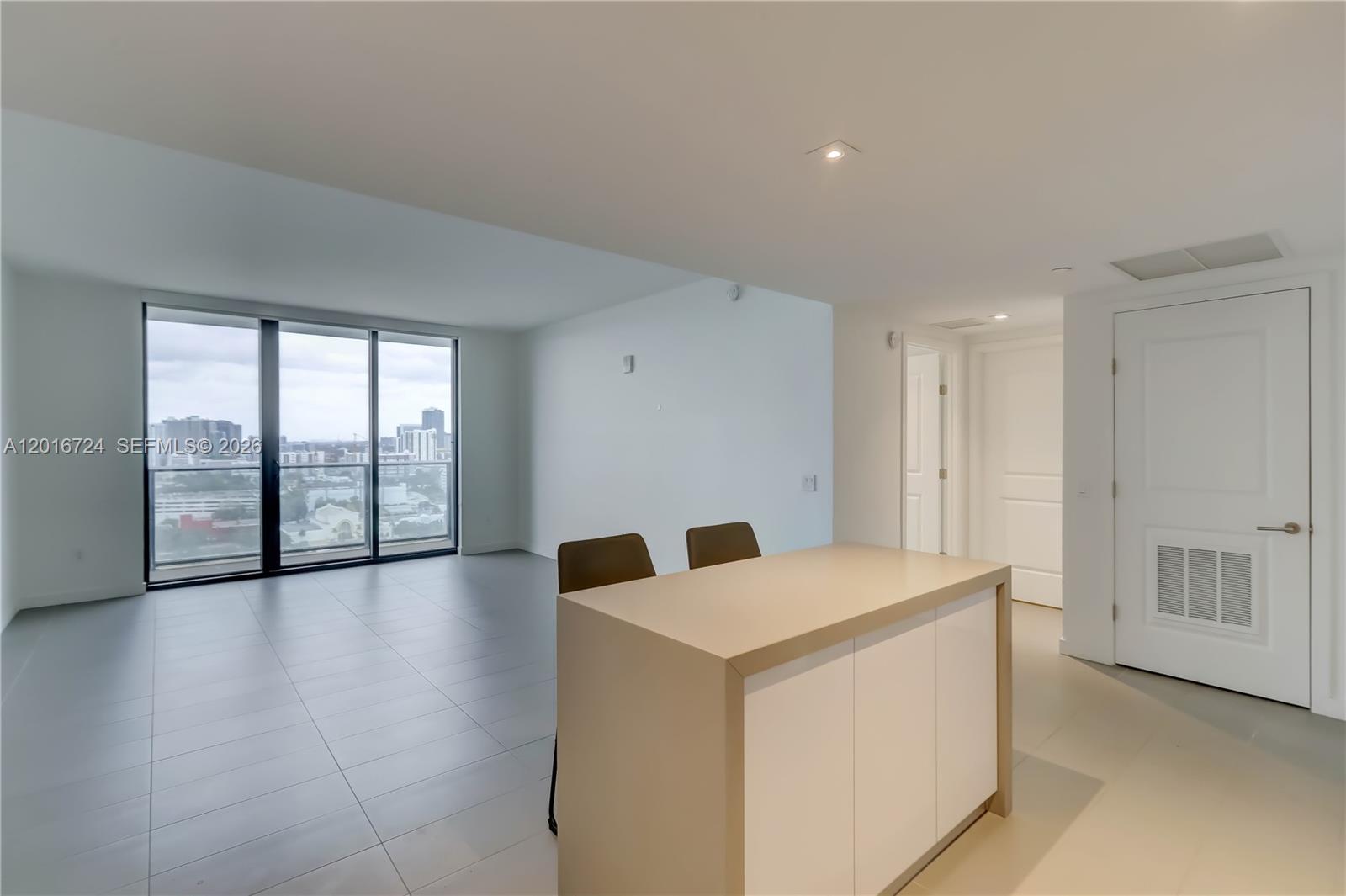 CANVAS CONDO - Residential Lease