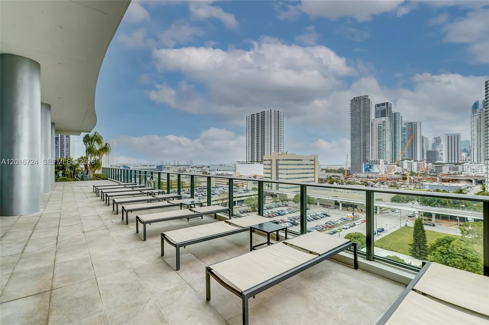 CANVAS CONDO - Residential Lease