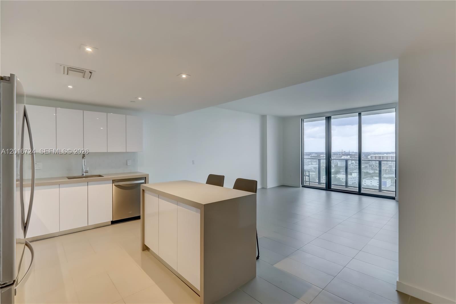 CANVAS CONDO - Residential Lease