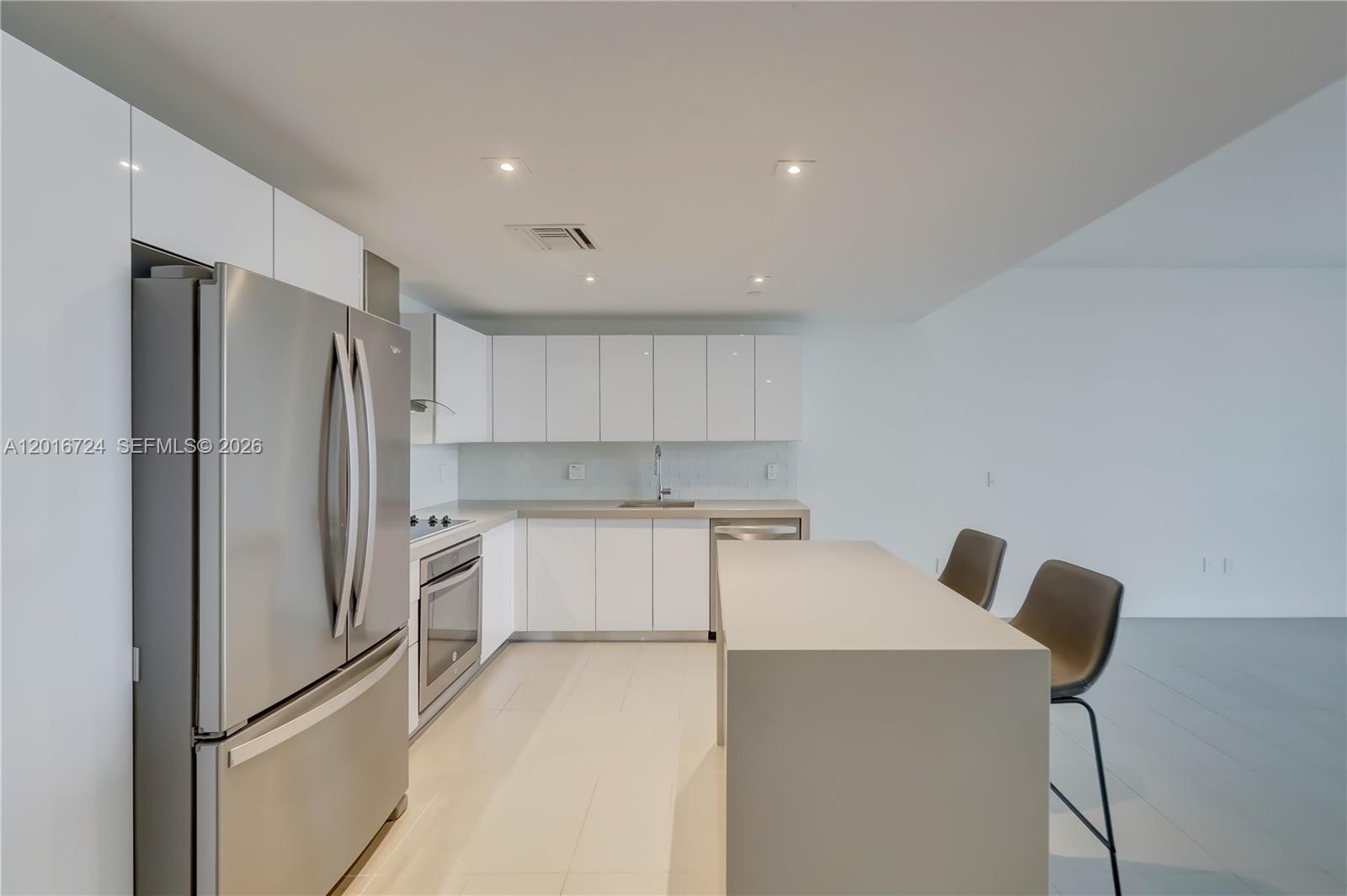 CANVAS CONDO - Residential Lease