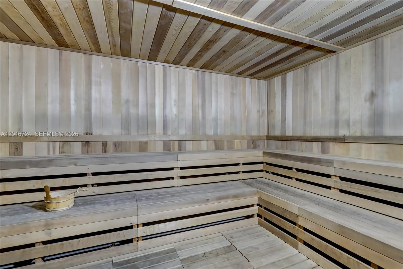 CANVAS CONDO - Residential Lease