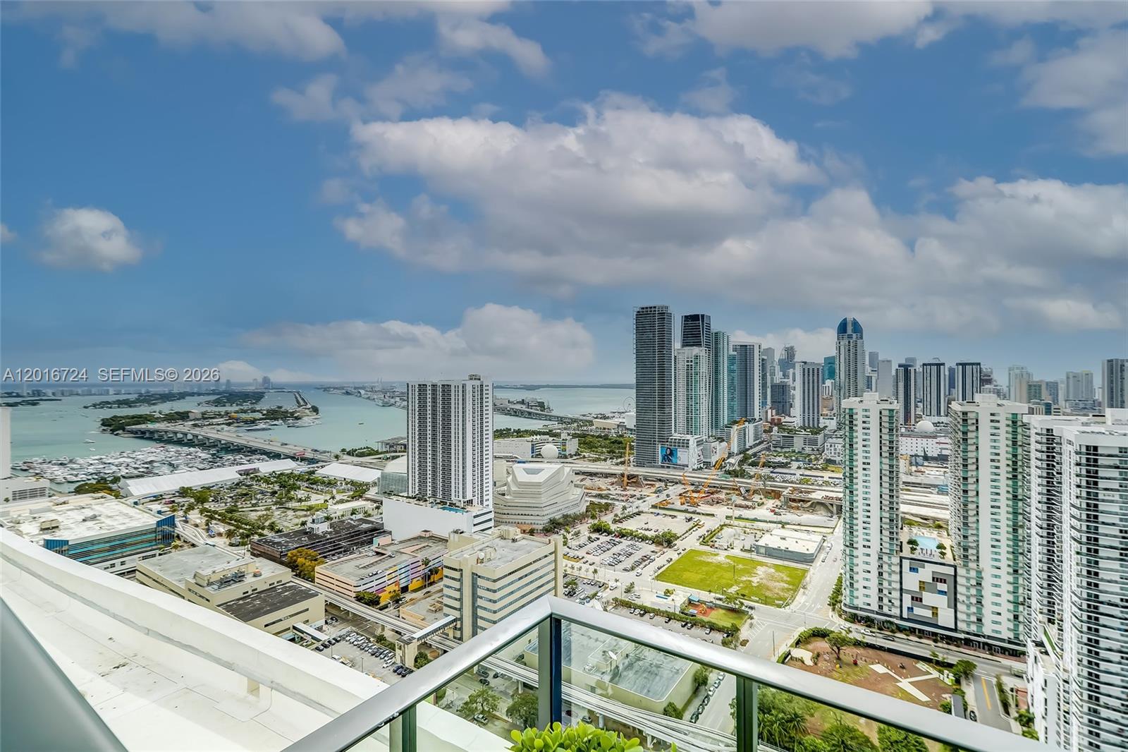 CANVAS CONDO - Residential Lease
