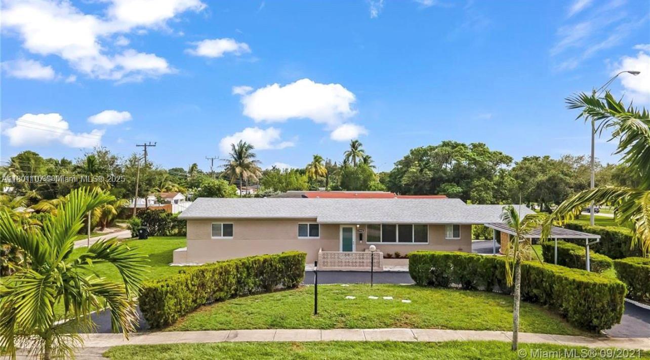 Property for Sale at 1900 Ne 180th St, North Miami Beach, Miami-Dade County, Florida - Bedrooms: 4 
Bathrooms: 3  - $899,000