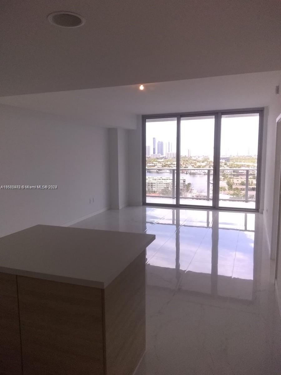 The Harbour South Condo - Residential