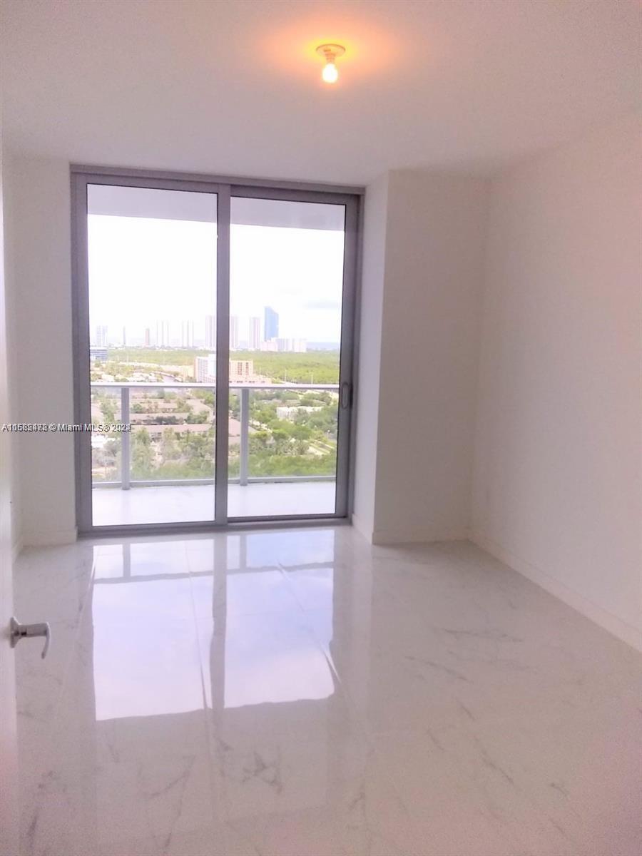 The Harbour South Condo - Residential