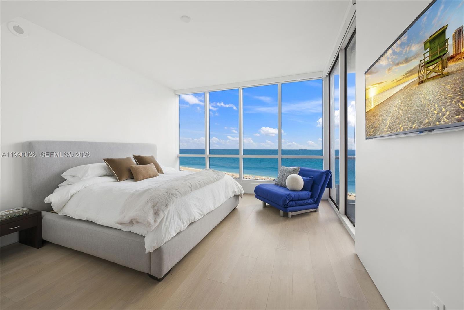 CONTINUUM ON SOUTH BEACH - Residential