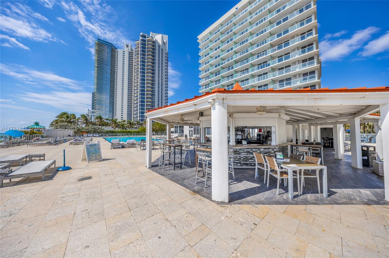 THE AVENTURA BEACH CLUB C - Residential