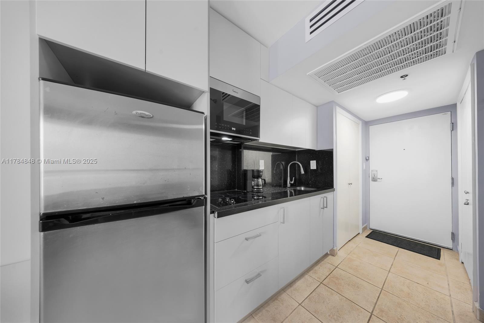 THE AVENTURA BEACH CLUB C - Residential