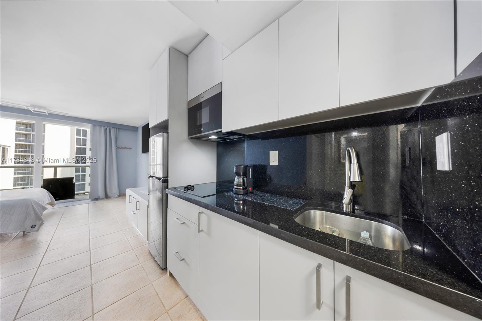 THE AVENTURA BEACH CLUB C - Residential