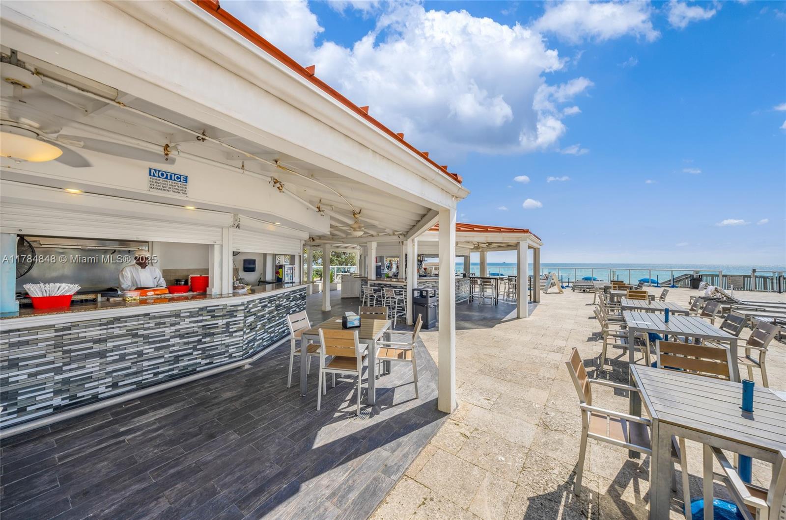 THE AVENTURA BEACH CLUB C - Residential