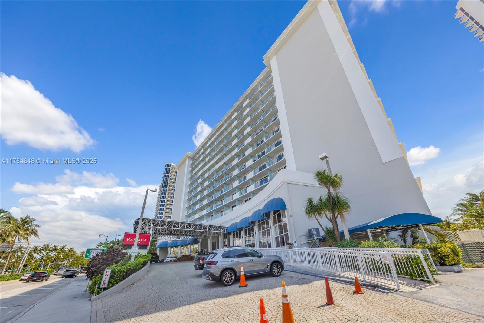 THE AVENTURA BEACH CLUB C - Residential