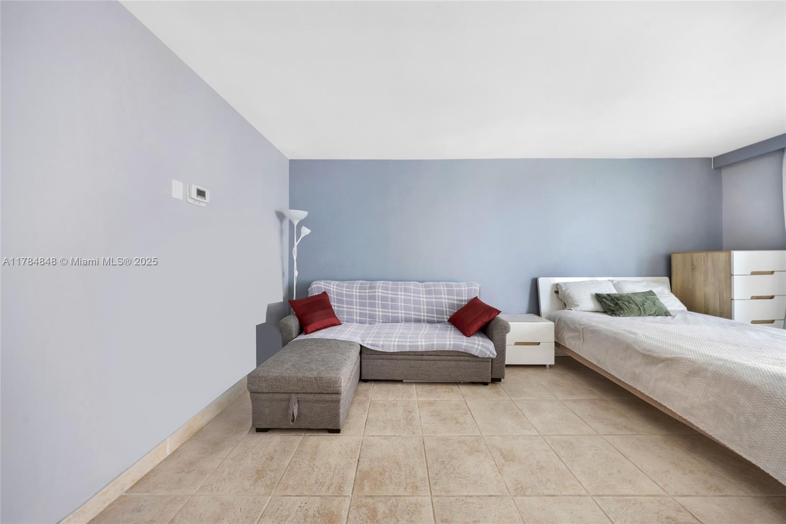 THE AVENTURA BEACH CLUB C - Residential