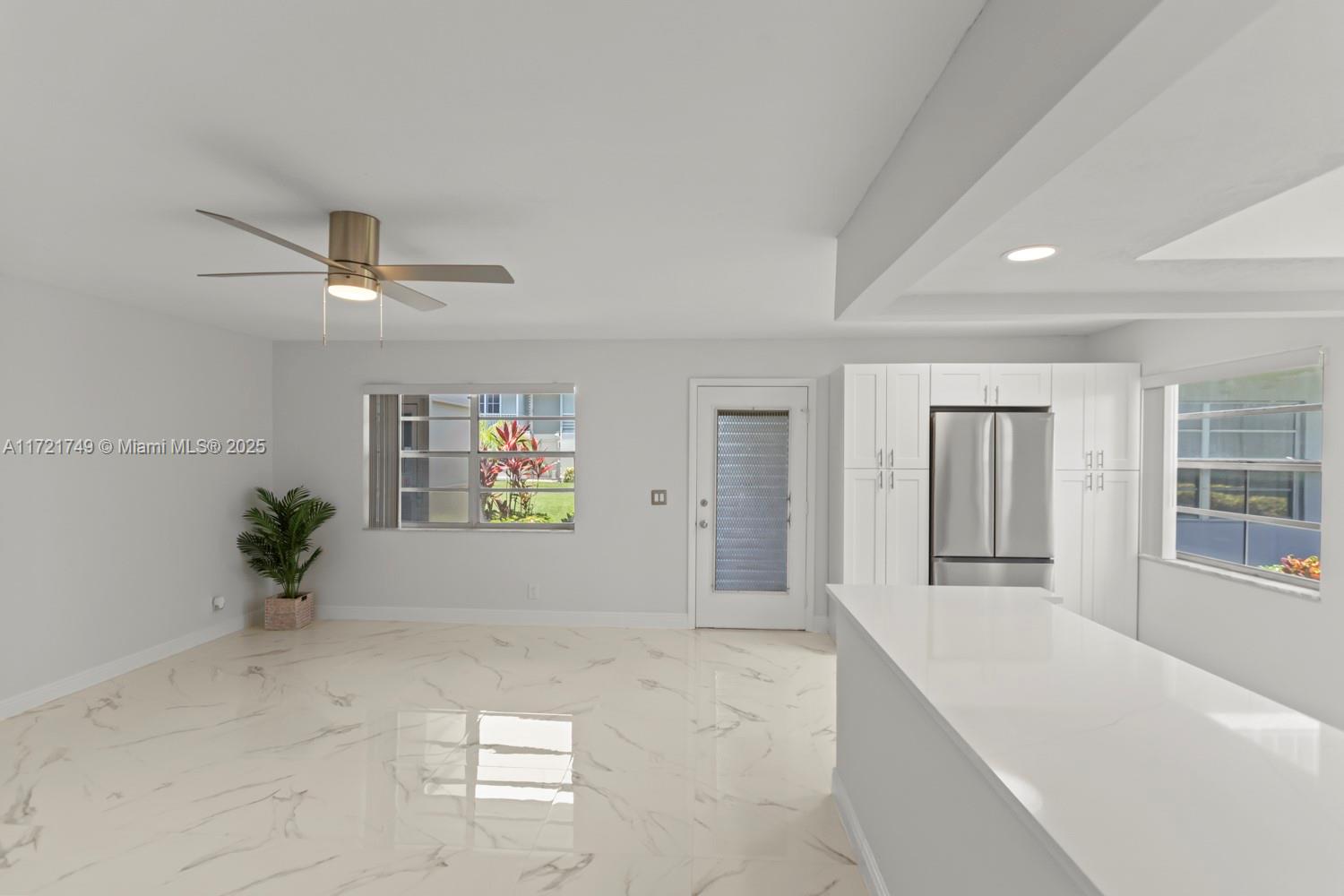 KINGS POINT FLANDERS COND - Residential Lease