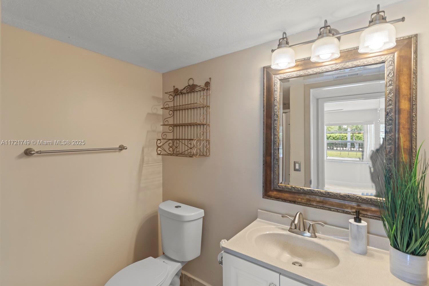 KINGS POINT FLANDERS COND - Residential Lease