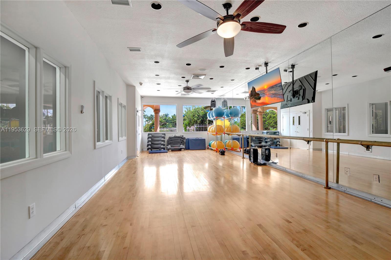 LAKES OF WESTERN PINES RE - Residential