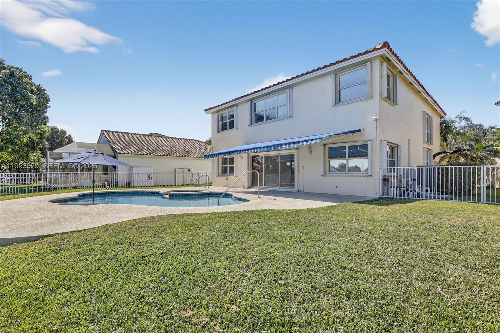 Pembroke Isles - Residential