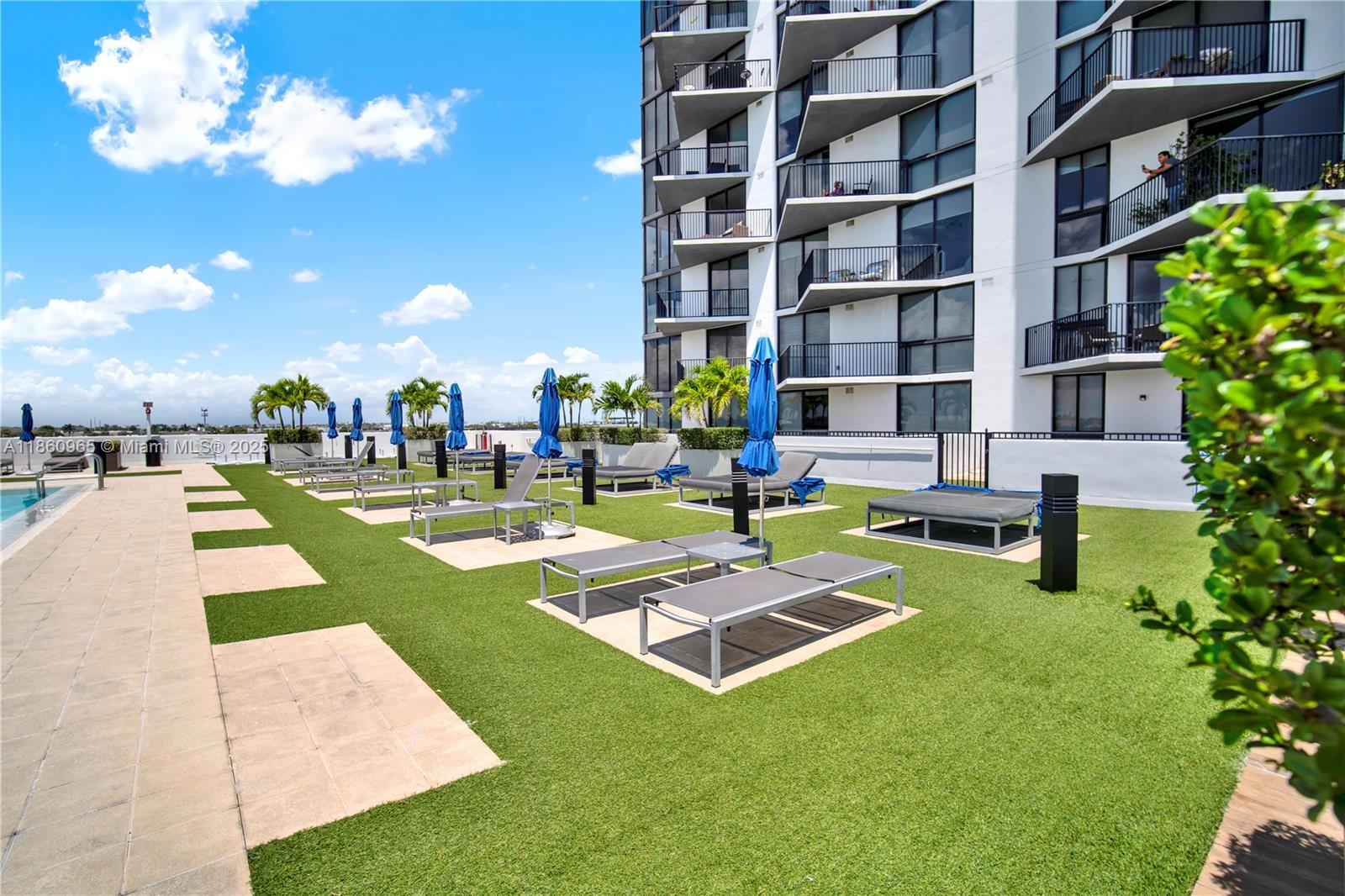 5300 Paseo Downtown Doral - Residential