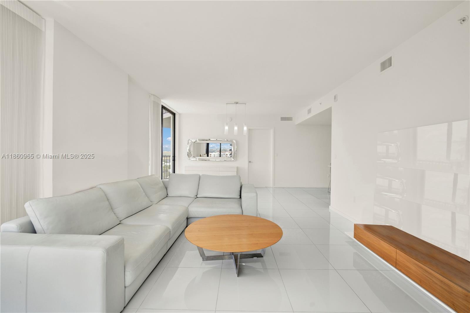 5300 Paseo Downtown Doral - Residential