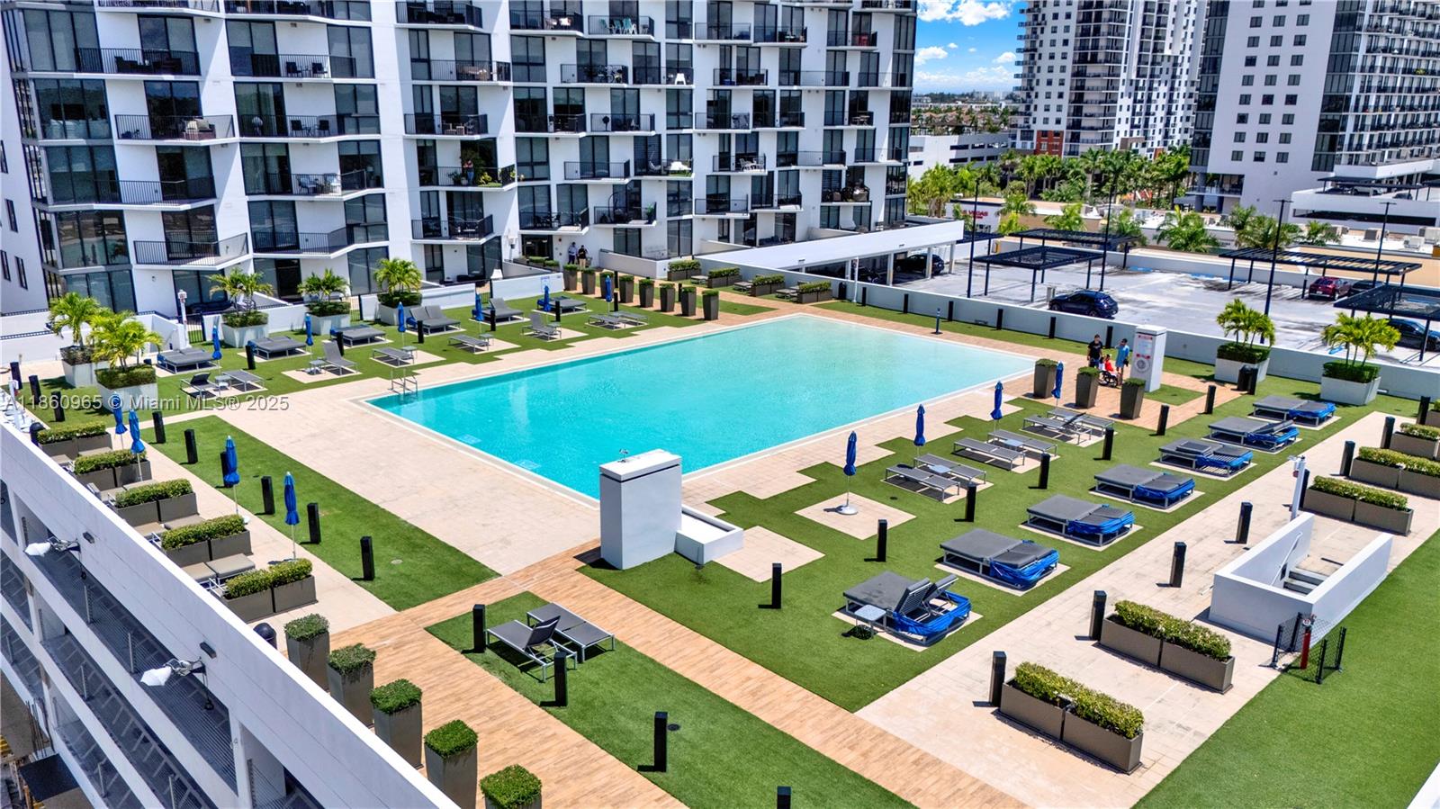 5300 Paseo Downtown Doral - Residential