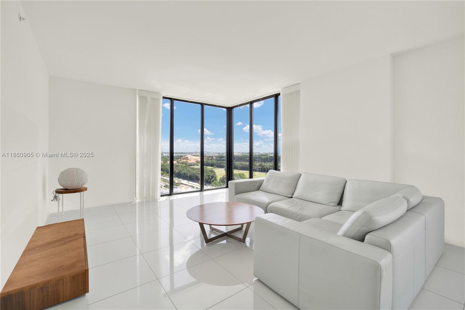 5300 Paseo Downtown Doral - Residential