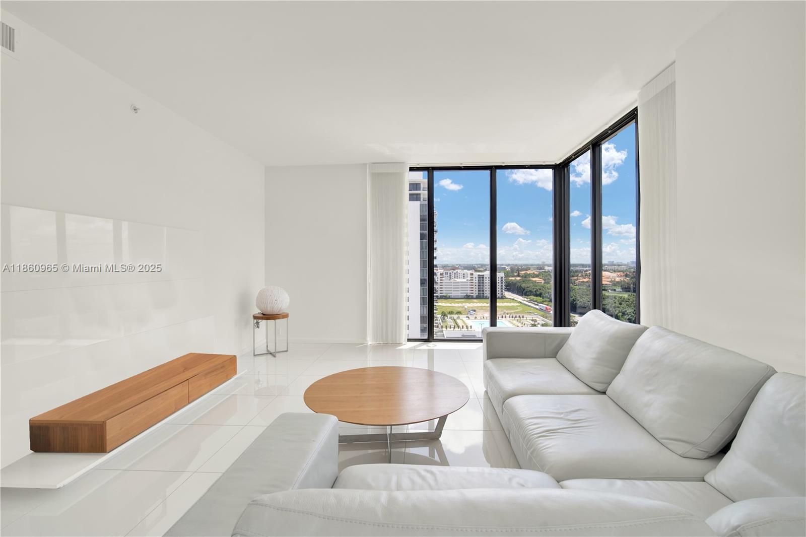 5300 Paseo Downtown Doral - Residential