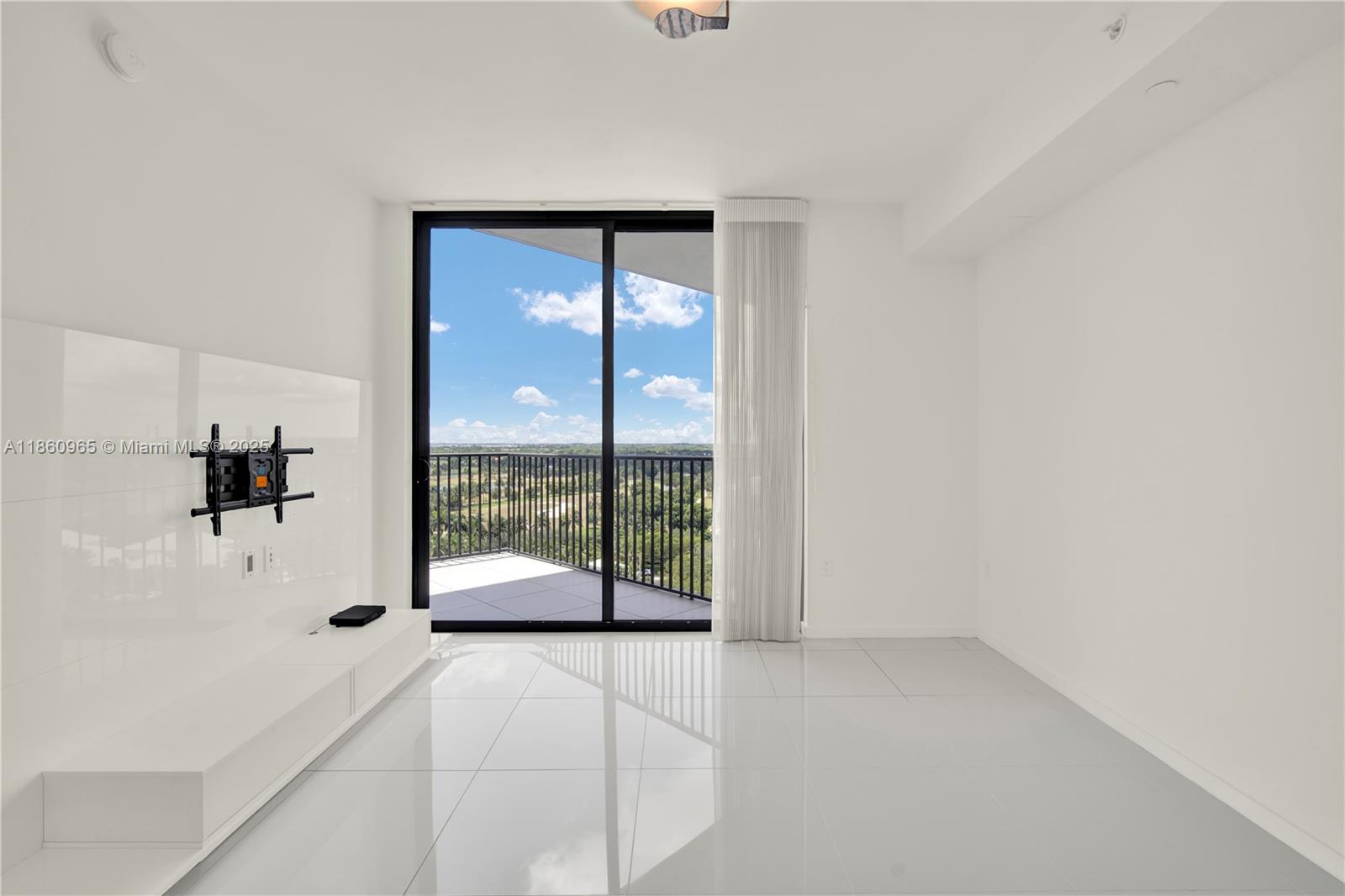 5300 Paseo Downtown Doral - Residential