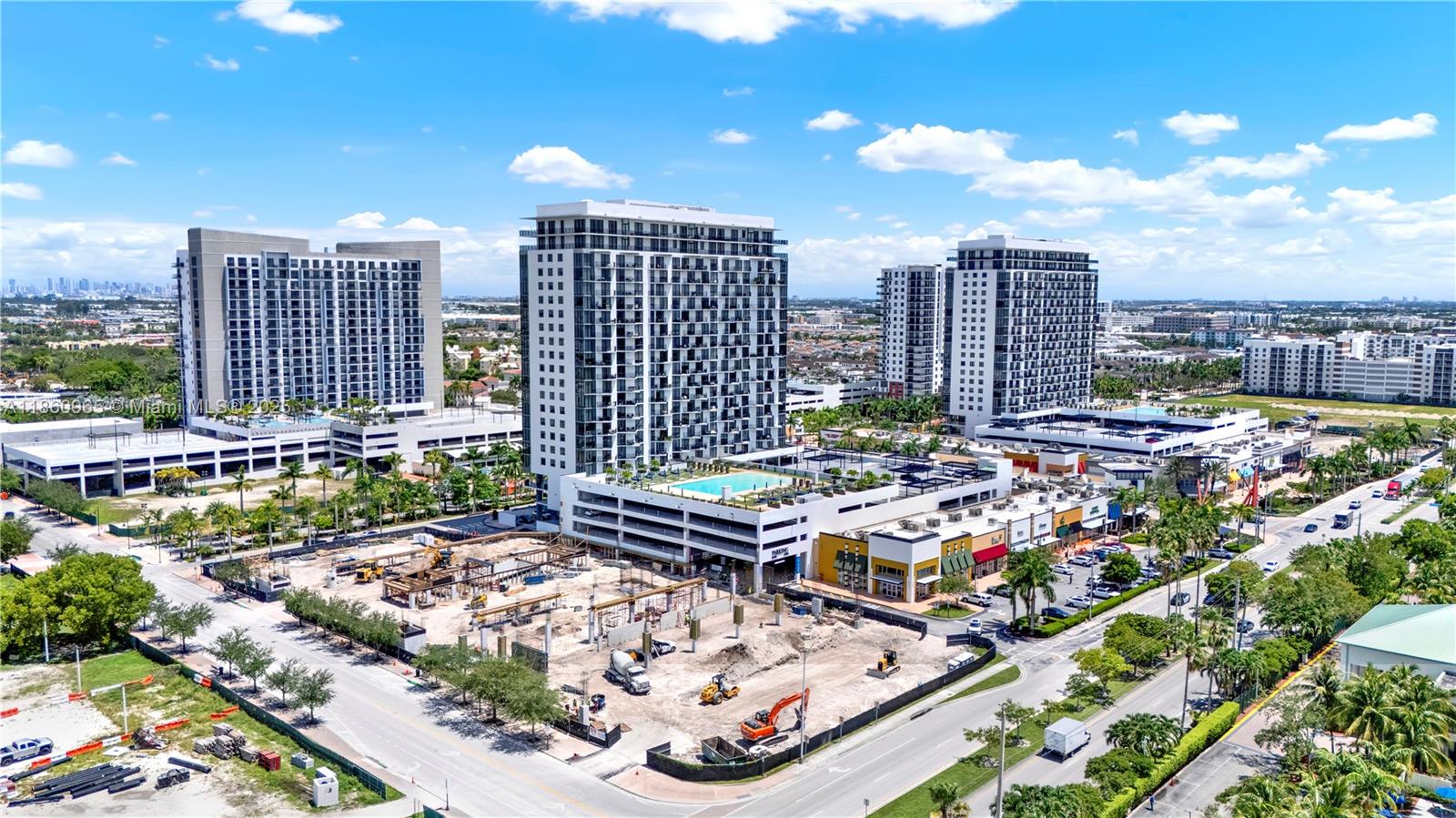 5300 Paseo Downtown Doral - Residential