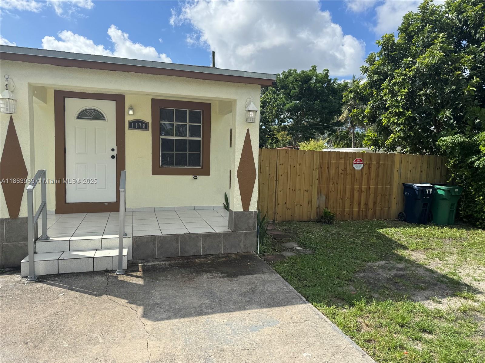 1178 NW 105th Ter