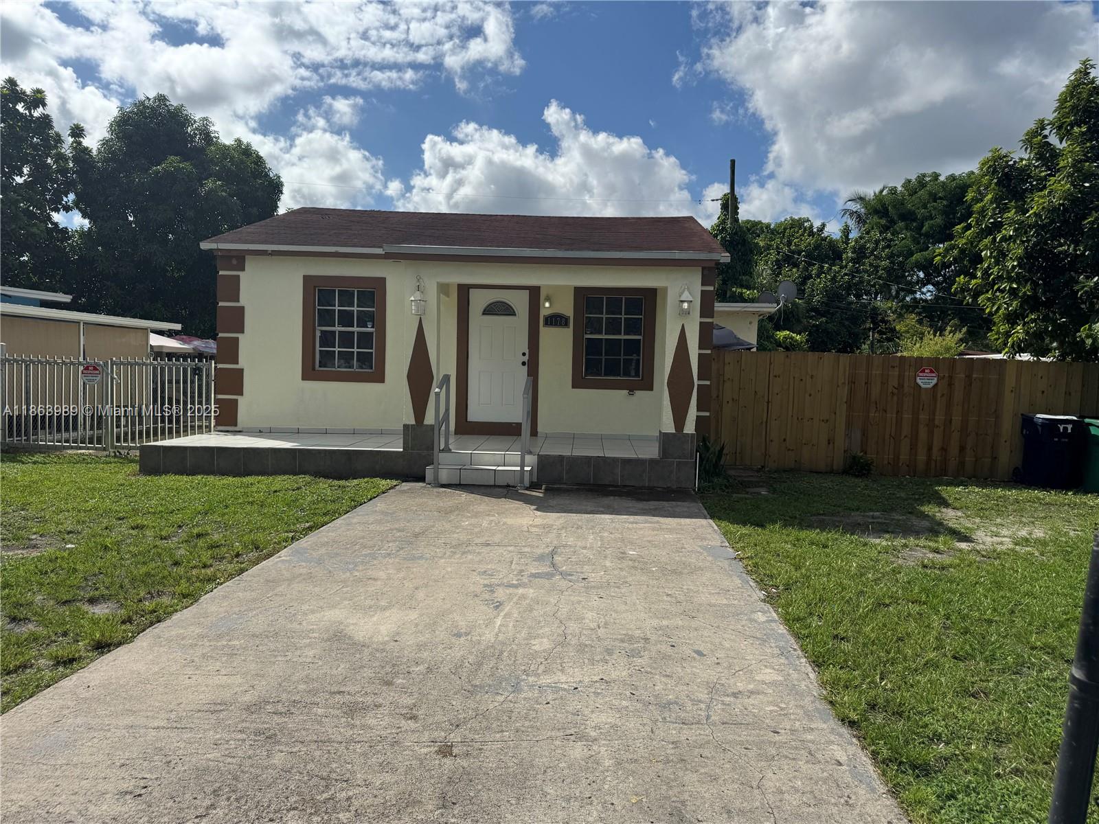 1178 NW 105th Ter