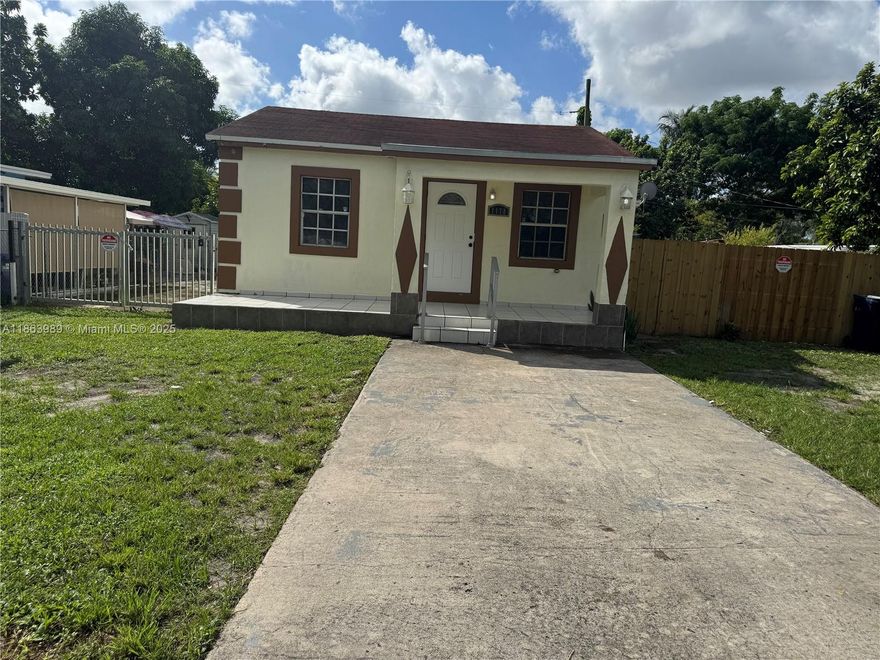 Great investment opportunity! Single-family home for sale AS-IS featuring 3 bedrooms and 2 baths. CASH ONLY purchase. Property offers excellent potential for renovation or rental income. Located at 1178 NW 105 Terrace, Miami, close to major highways, shopping, and schools. Don’t miss your chance to own in this desirable area!
HOUSE IS RENTED UNITL 11/14/2026 FOR $2500.