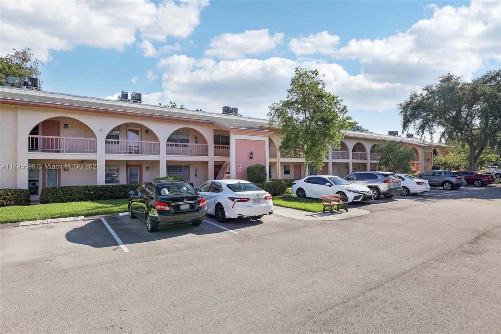 1210 Bahama Bnd C2, Coconut Creek, Broward County, Florida - 2 Bedrooms  
2 Bathrooms - 