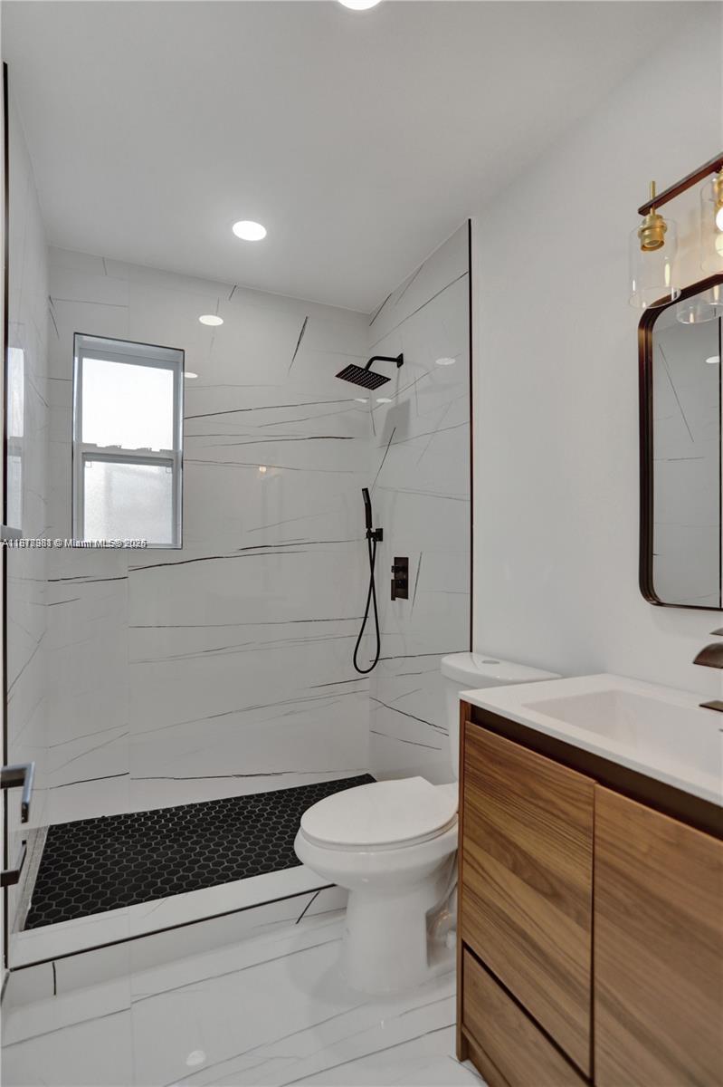 BUCHANAN CENTER - Residential Lease