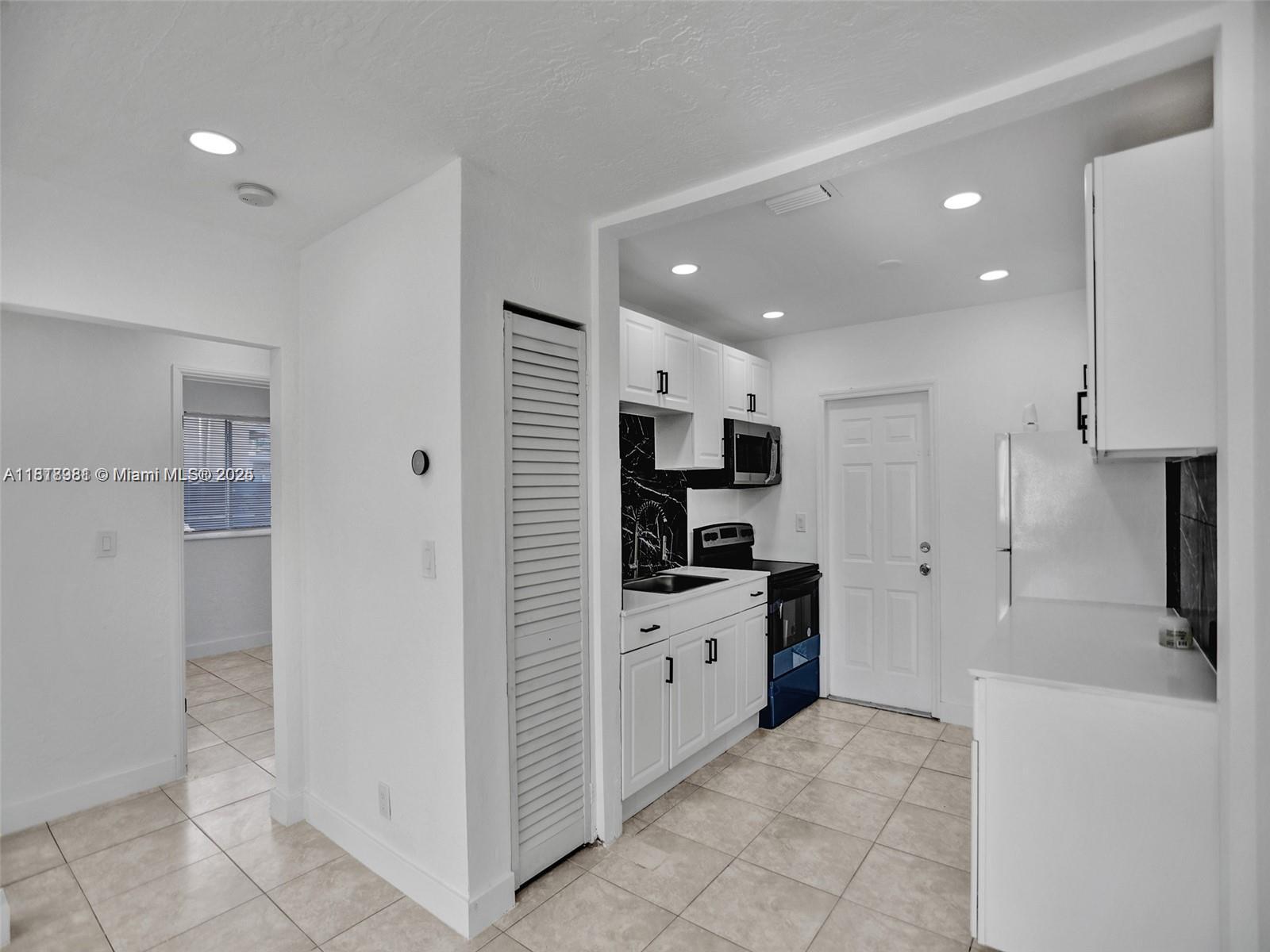 BUCHANAN CENTER - Residential Lease