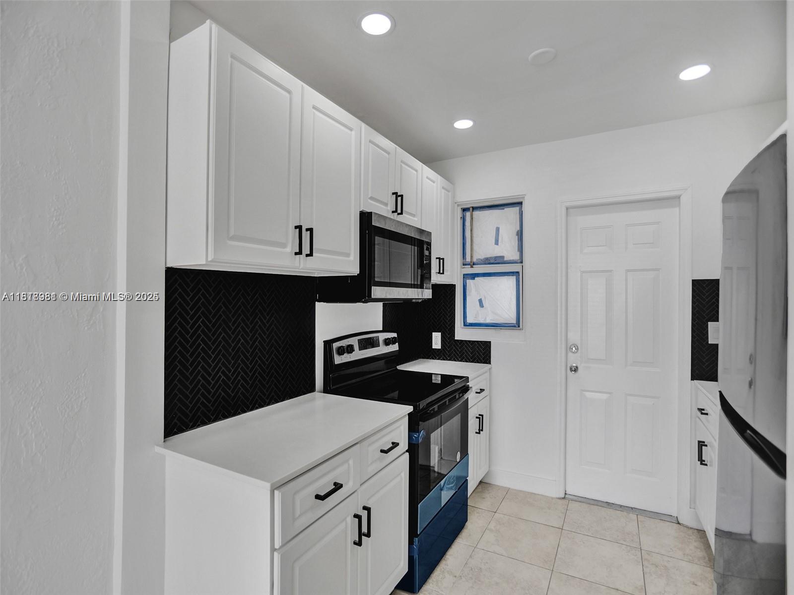 BUCHANAN CENTER - Residential Lease