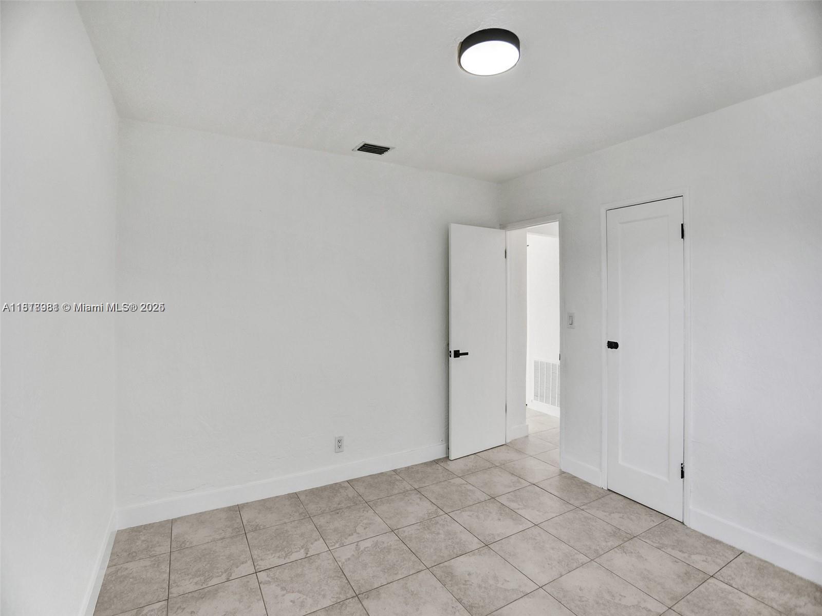 BUCHANAN CENTER - Residential Lease