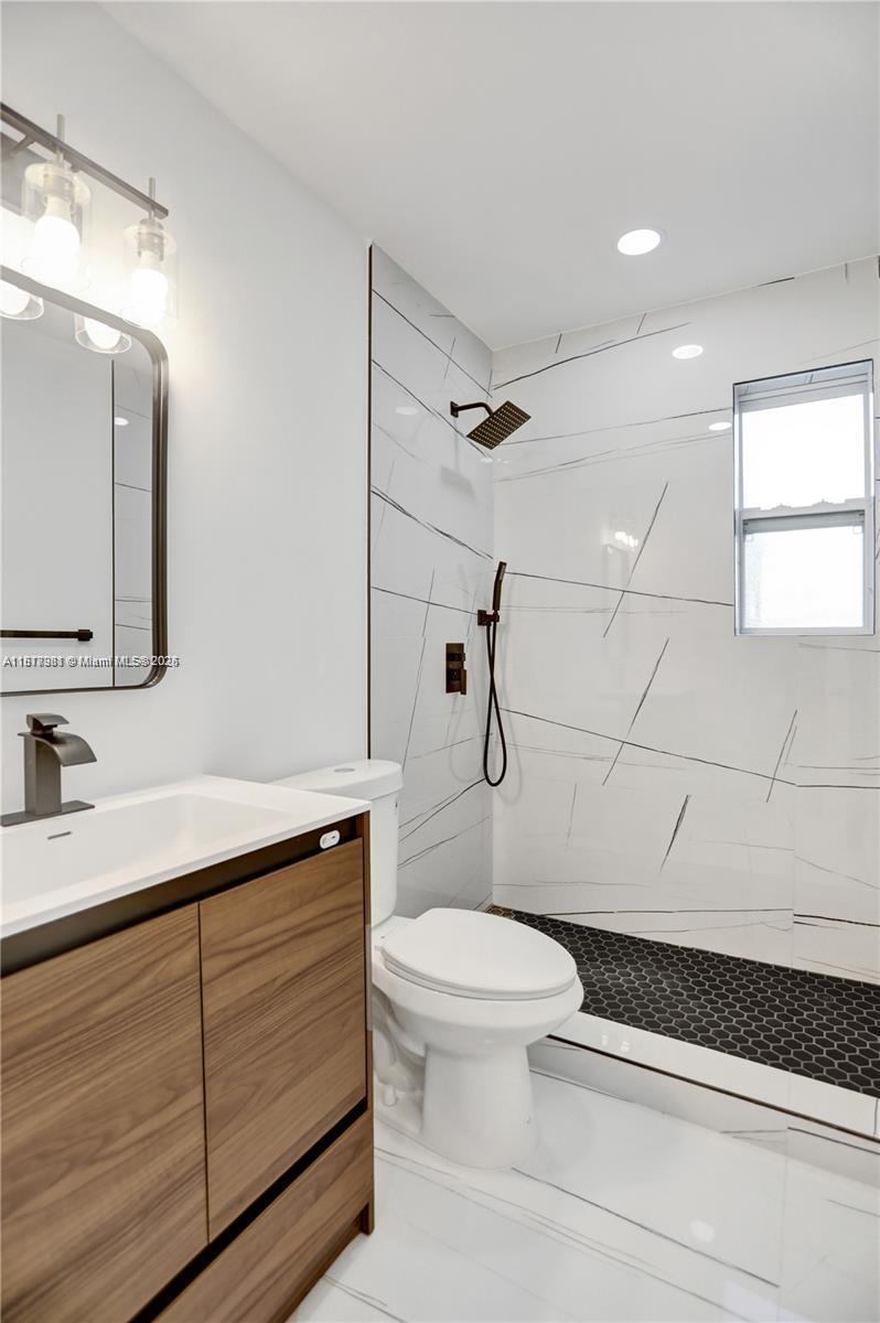 BUCHANAN CENTER - Residential Lease