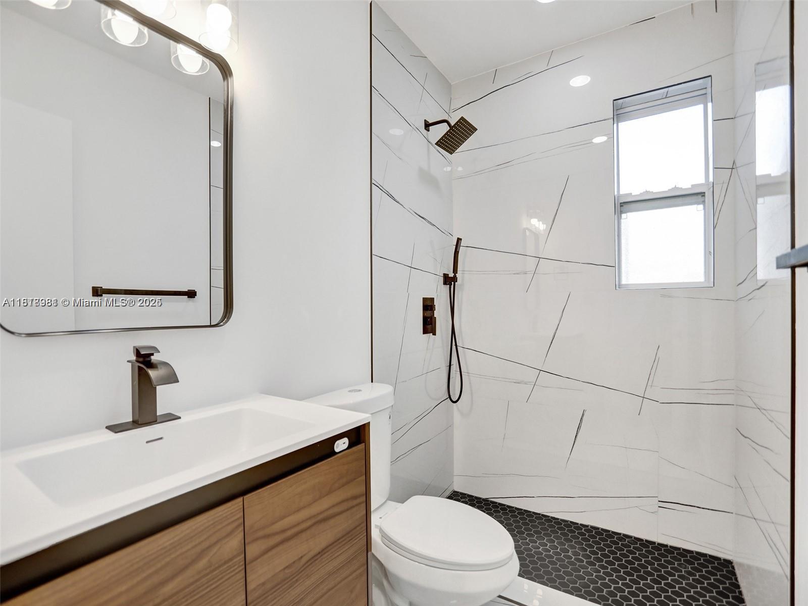 BUCHANAN CENTER - Residential Lease