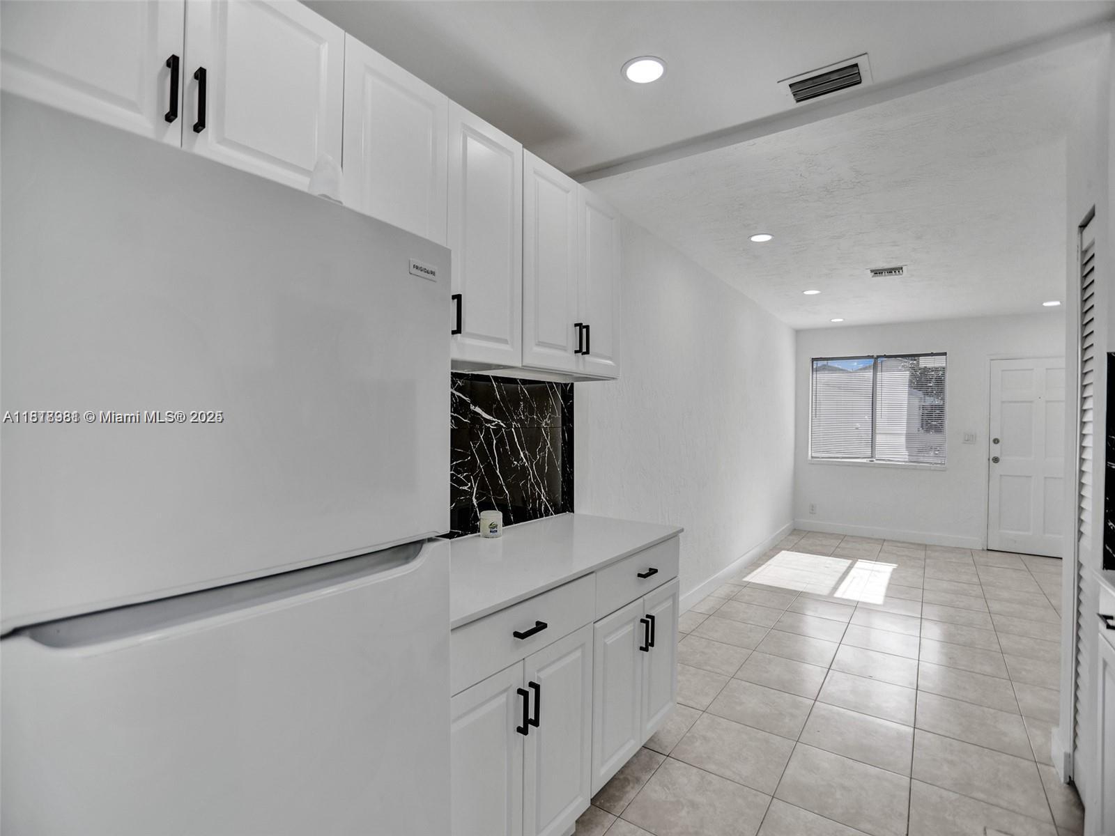 BUCHANAN CENTER - Residential Lease