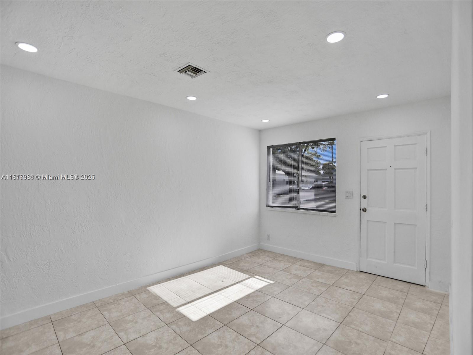 BUCHANAN CENTER - Residential Lease