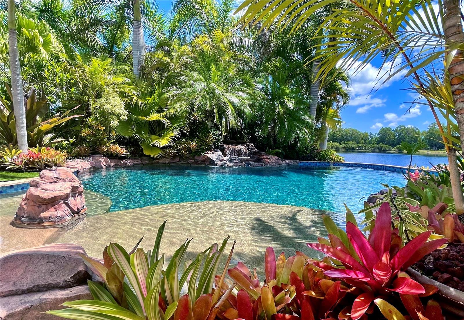 CYPRESS TRAIL - Residential