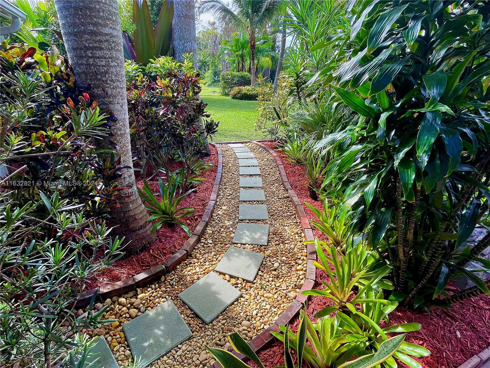 CYPRESS TRAIL - Residential