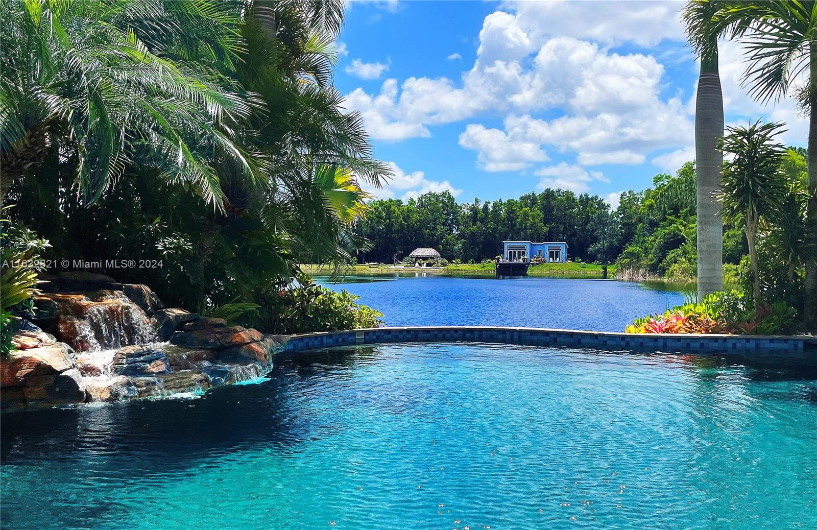 CYPRESS TRAIL - Residential