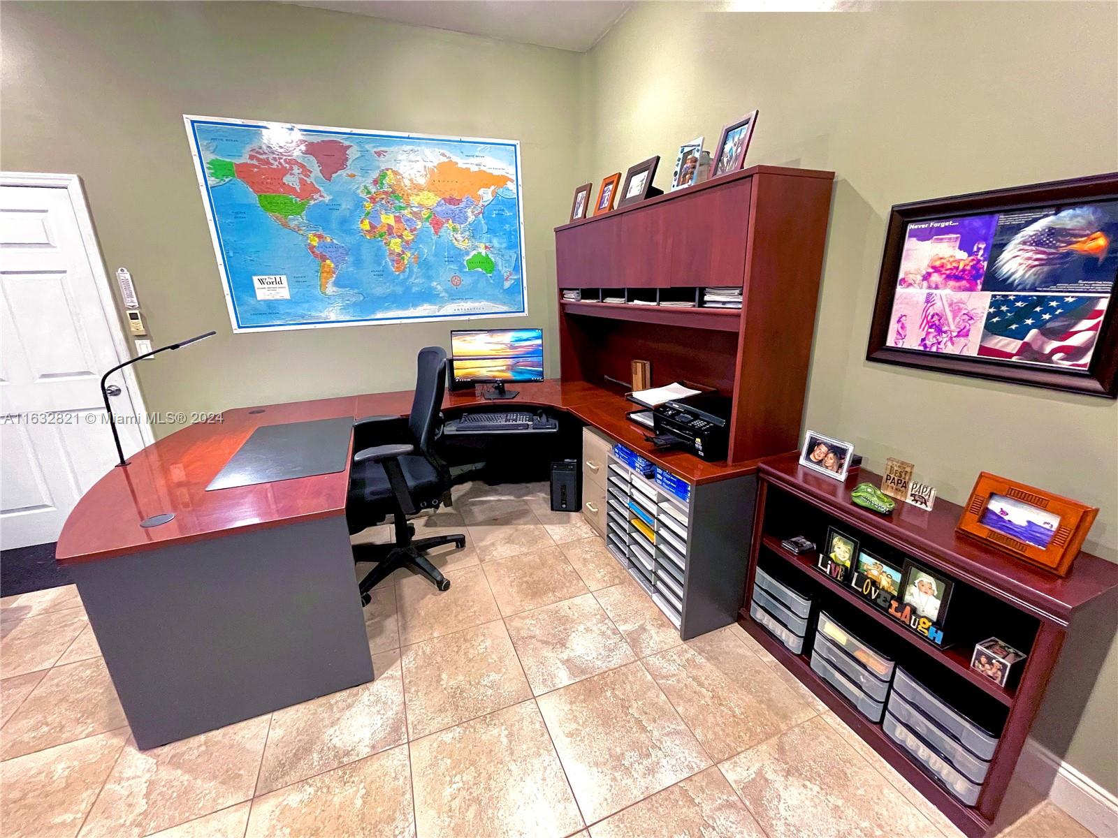 CYPRESS TRAIL - Residential