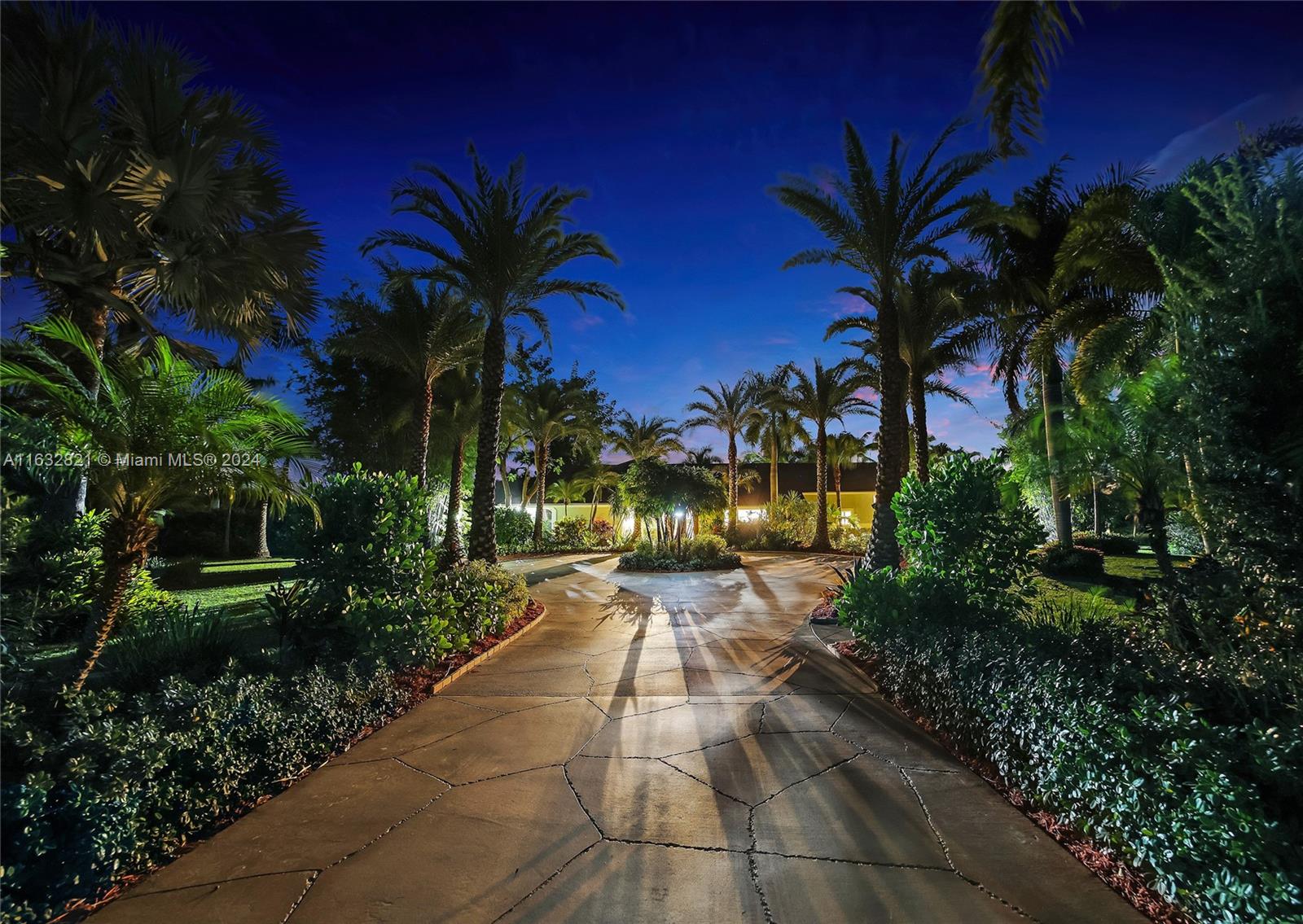 CYPRESS TRAIL - Residential