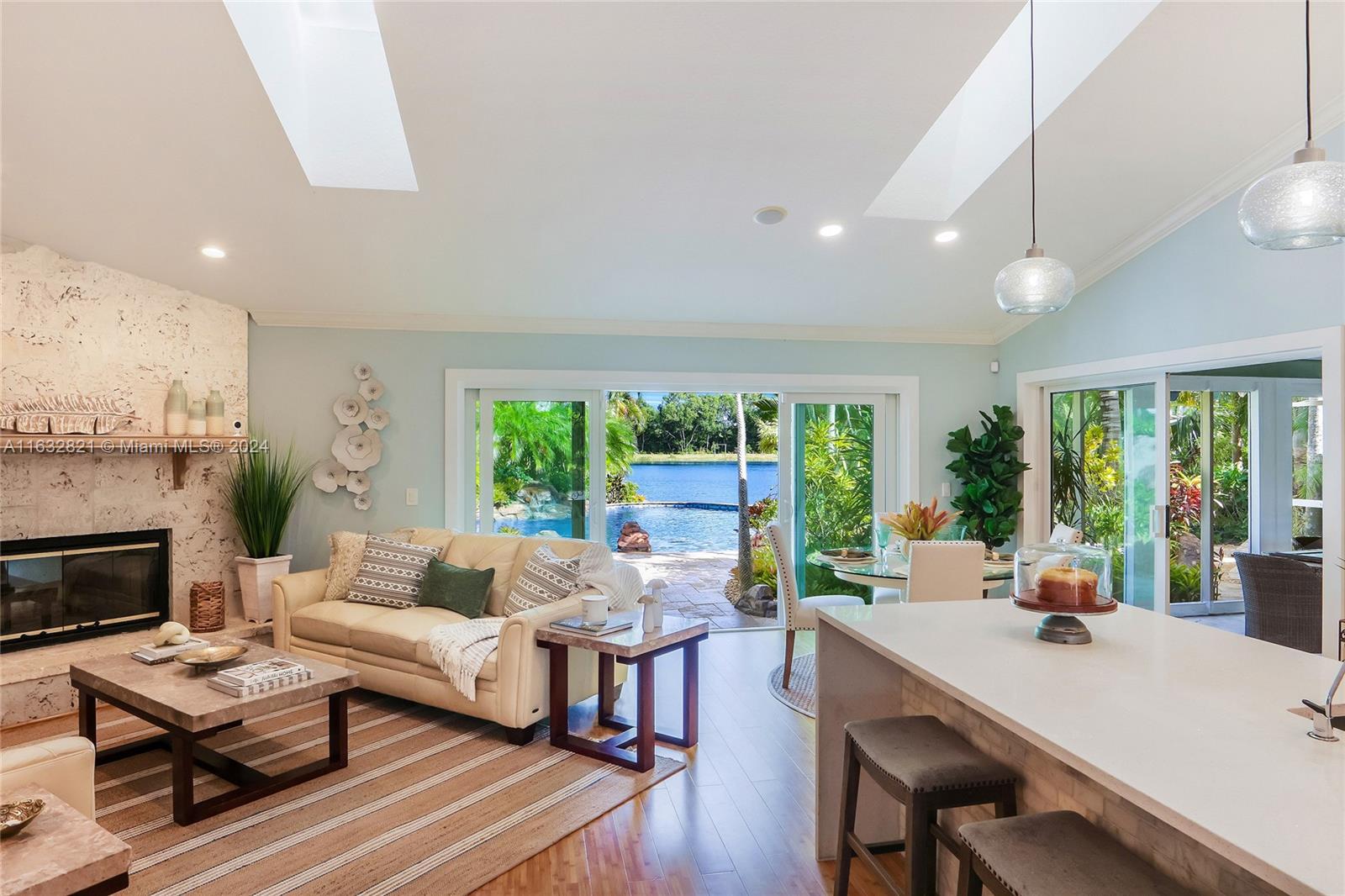 CYPRESS TRAIL - Residential